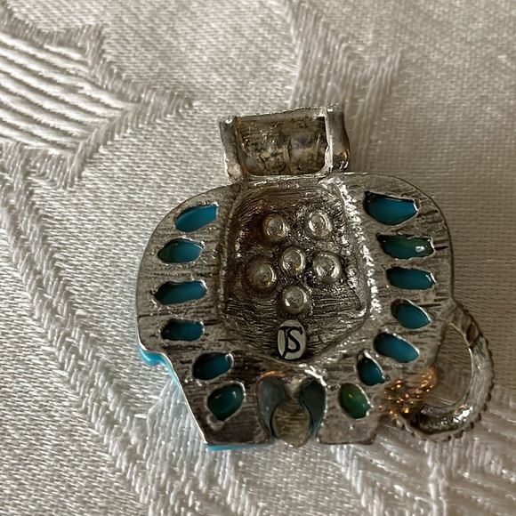 Pair of Elephant Pendants Pachyderm Theme Jewelry - Picture 3 of 5